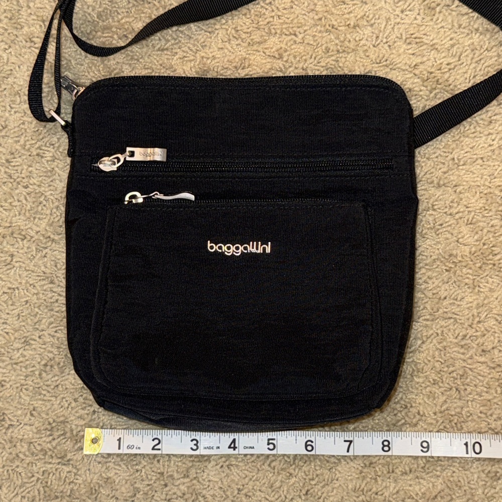 Baggallini Black Crossbody Bag - Picture 13 of 15